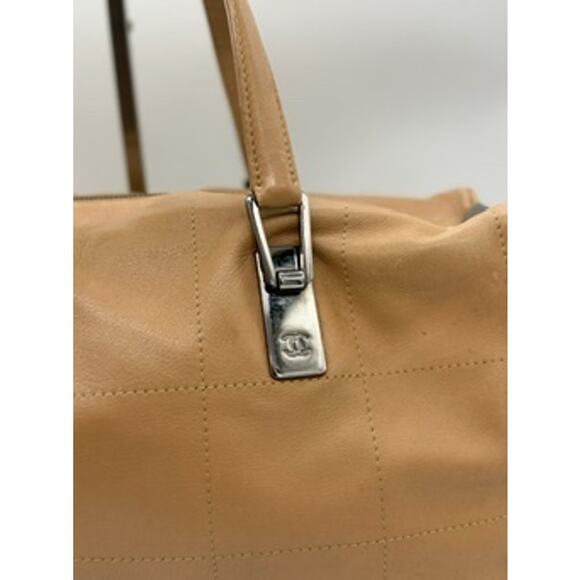 Chanel Chocolate Bar Design Tan Leather Shoulder Bag*GORGEOUS*EUC - Picture 2 of 16